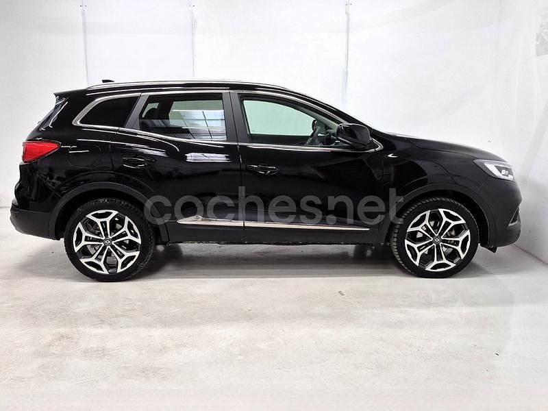 Usado Renault Kadjar Zen 140 CV (102 kW) 2022 Negro SUV