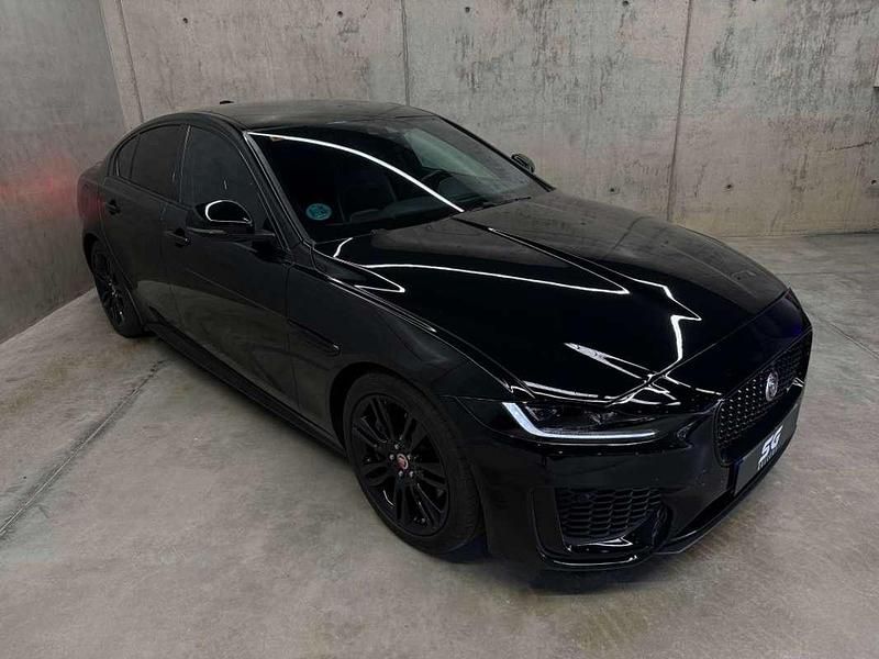 Usado Jaguar XE R-Dynamic 250 CV (183 kW) 2019 Negro Berlina
