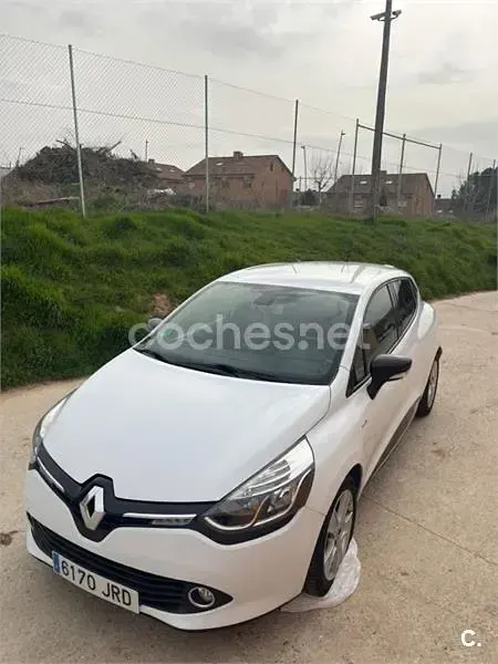 Usado Renault Clio IV LIMITED 90 CV (66 kW) 2016 Blanco Berlina
