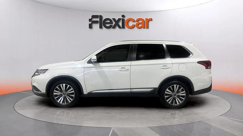Usado Mitsubishi Outlander Motion 150 CV (110 kW) 2019 Blanco SUV