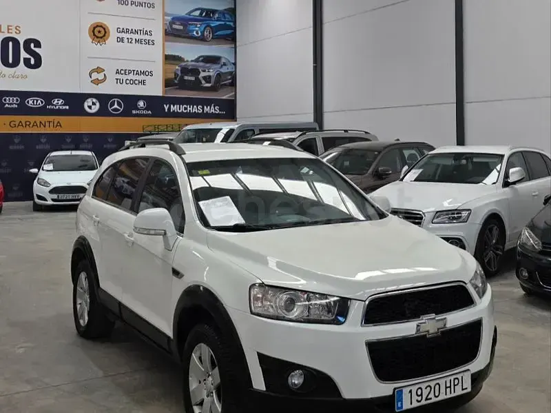Usado Chevrolet Captiva LT 163 CV (119 kW) 2013 Blanco SUV