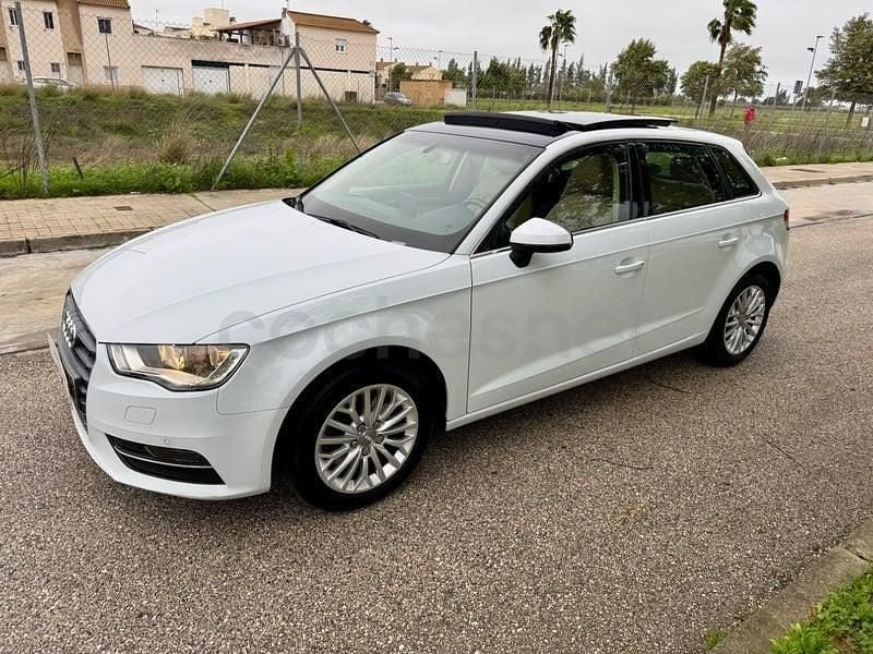 Usado Audi A3 Ambiente 180 CV (132 kW) 2014 Blanco Berlina