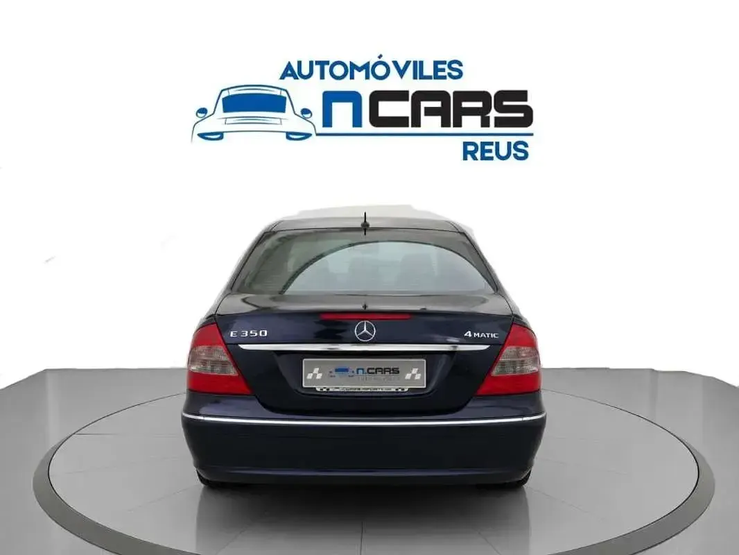 Usado Mercedes E350 Avantgarde 272 CV (200 kW) 2008 Azul Berlina