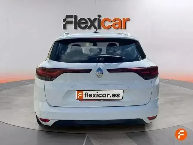 Usado Renault Mégane II Business 115 CV (84 kW) 2021 Blanco Berlina