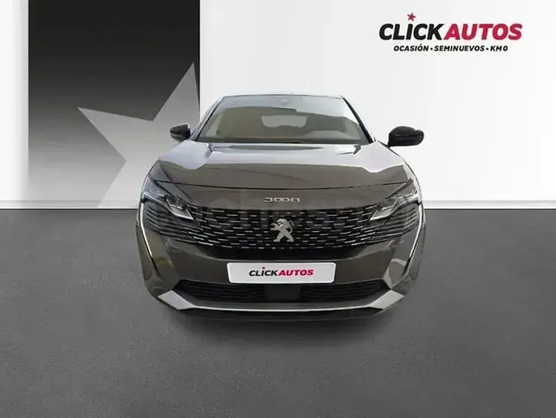 Usado Peugeot 3008 Allure 130 CV (95 kW) 2024 Gris / plata SUV