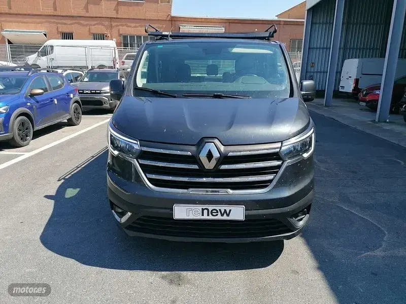Usado Renault Trafic Equilibre 150 CV (110 kW) 2023 Gris Monovolumen