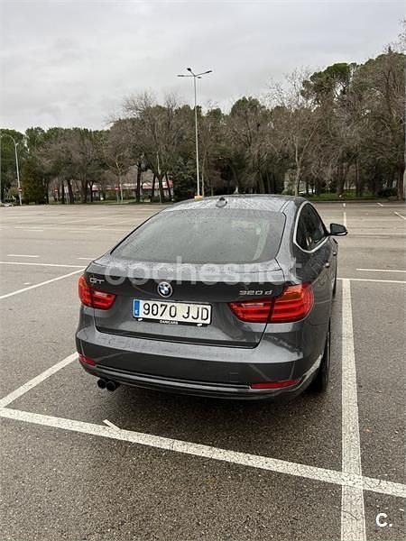 Usado BMW 320 Gran Turismo Sport Line 184 CV (135 kW) 2015 Gris / plata Berlina