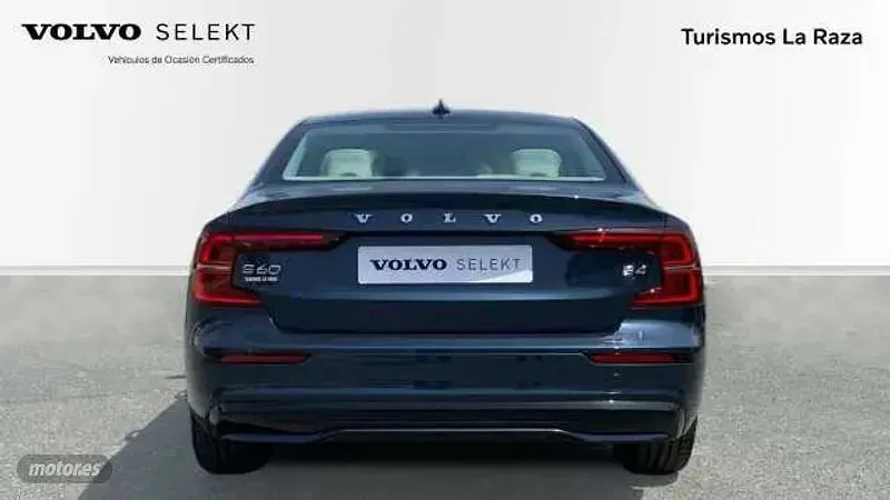 Usado Volvo S60 Ultimate 197 CV (144 kW) 2024 Azul Berlina