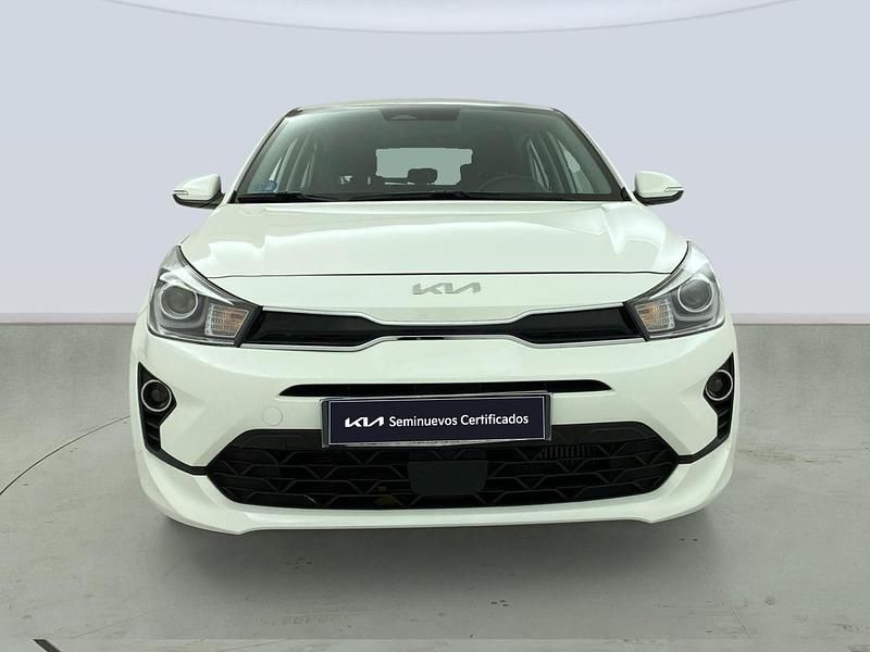Usado Kia Rio 120 CV (88 kW) 2021 Blanco