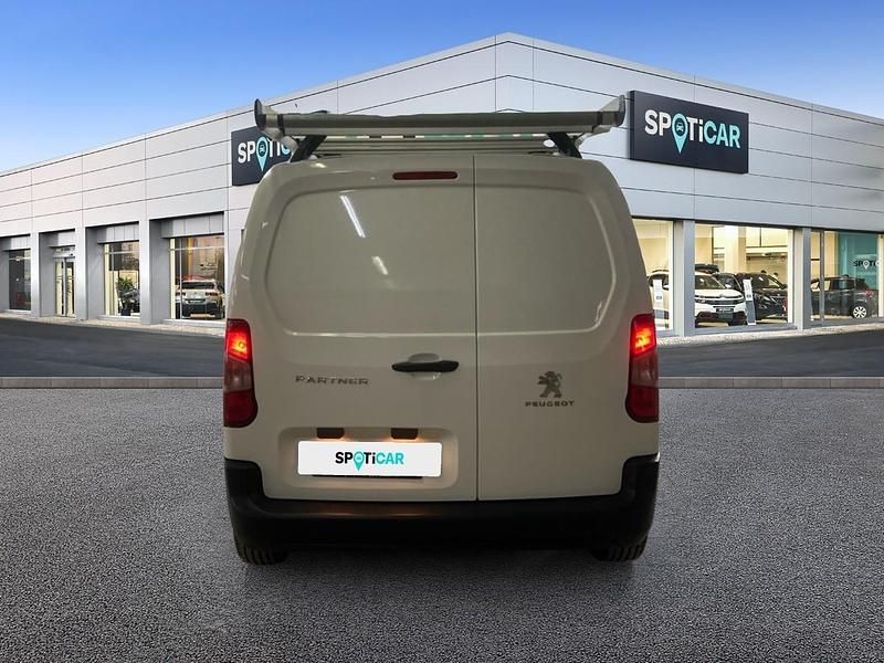 Usado Peugeot Partner 98 CV (72 kW) 2021 Blanco Monovolumen