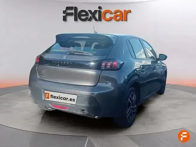 Usado Peugeot 208 Active 100 CV (73 kW) 2022 Gris Utilitario