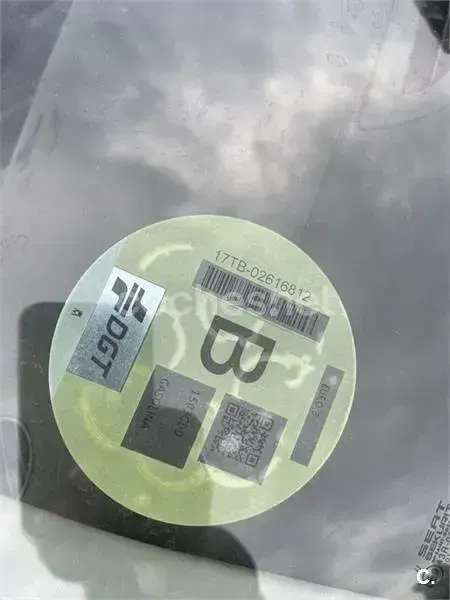 Begagnad Seat Ibiza 75 HK (55 kW) 2004 Grå Halvkombi