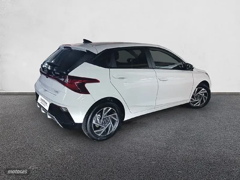 Nuevo Hyundai i20 100 CV (73 kW) 2025 Blanco Utilitario