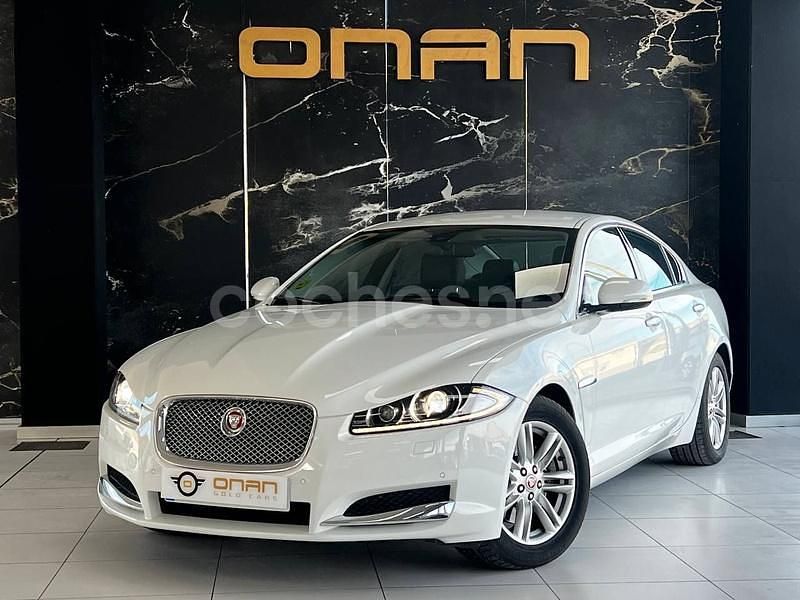 Usado Jaguar XF Premium Luxury 200 CV (147 kW) 2014 Blanco Berlina