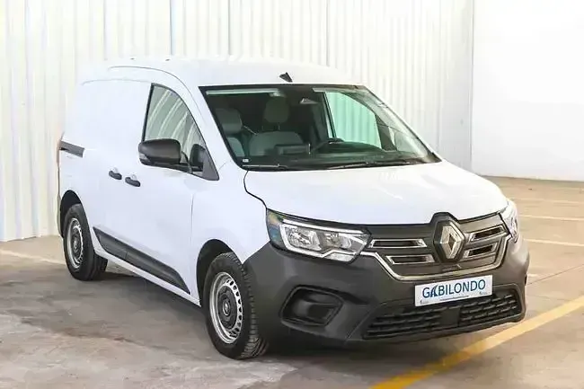 Begagnad Renault Kangoo 89 kW (122 HK) 2022 Vit Minibuss