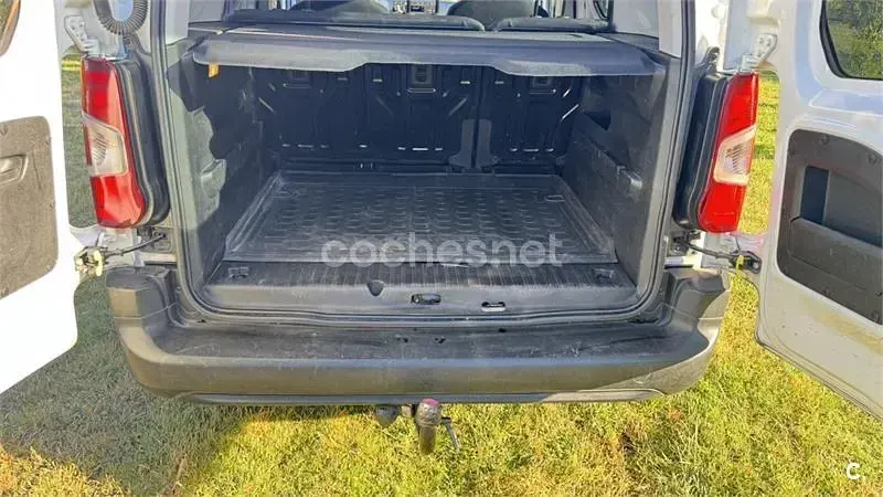 Usado Citroën Berlingo Feel 102 CV (75 kW) 2019 Blanco Monovolumen
