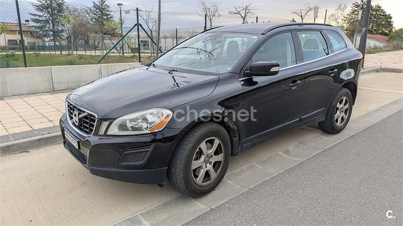 Usado Volvo XC60 Momentum 136 CV (100 kW) 2011 Negro SUV