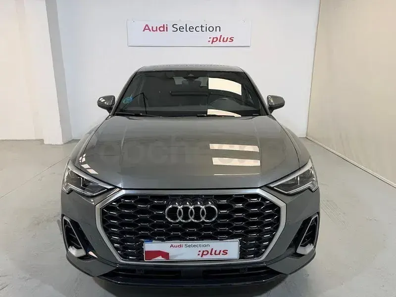 Usado Audi Q3 Sportback S-Line 150 CV (110 kW) 2023 Gris / plata SUV