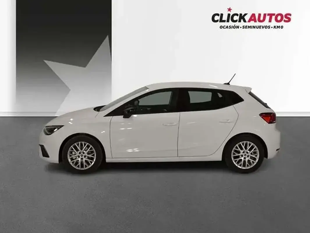 Usado Seat Ibiza FR 116 CV (85 kW) 2025 Blanco Utilitario