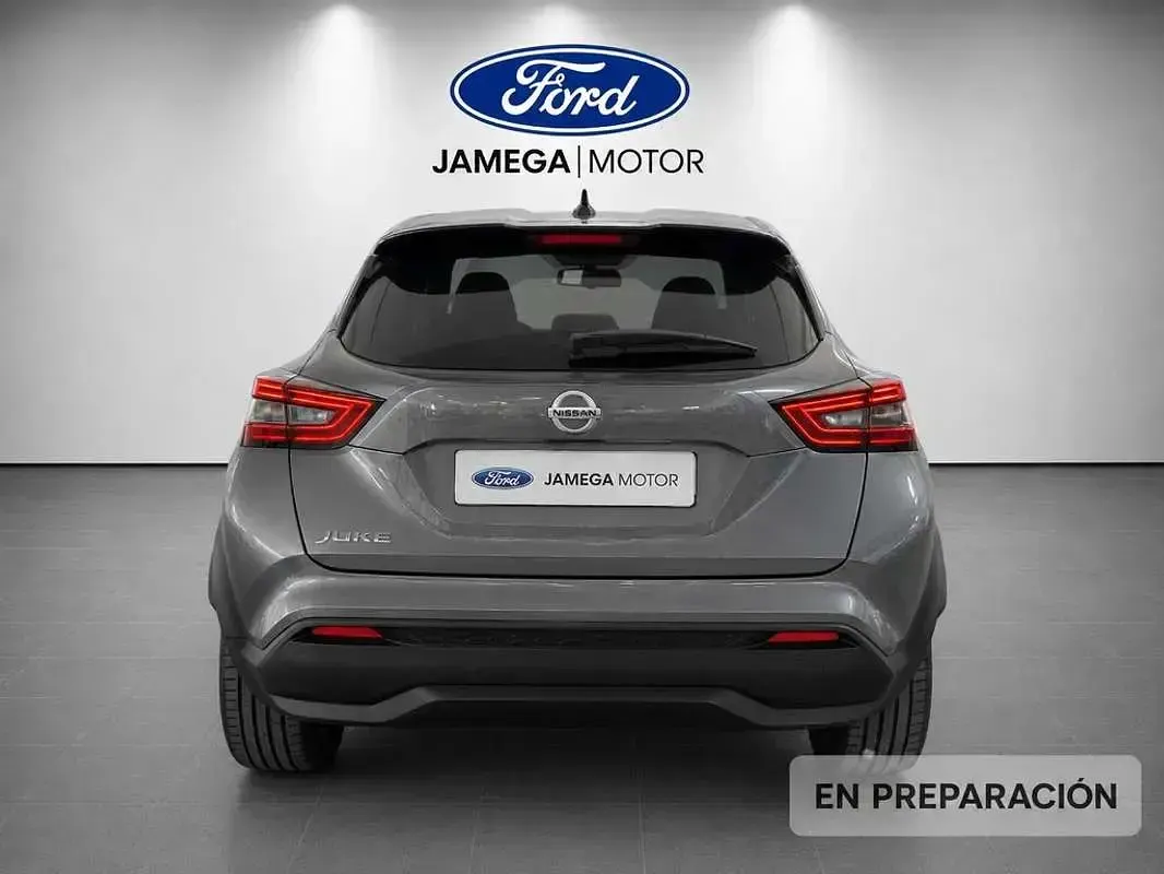 Usado Nissan Juke Tekna 117 CV (86 kW) 2020 Gris SUV