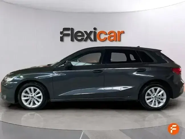 Usado Audi A3 116 CV (85 kW) 2021 Gris Berlina
