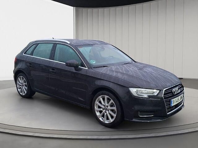 Usado Audi A3 Design 110 CV (80 kW) 2017 Marrón Berlina