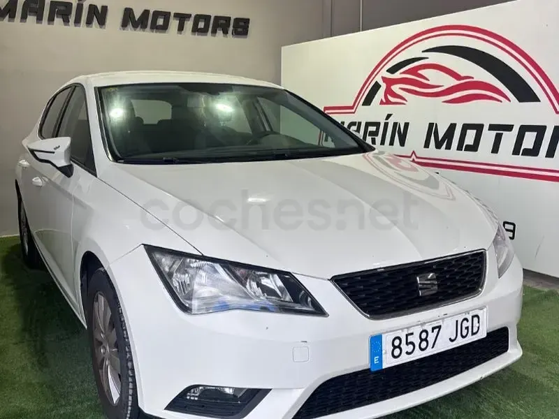 Usado Seat Leon Reference 110 CV (80 kW) 2015 Blanco Berlina