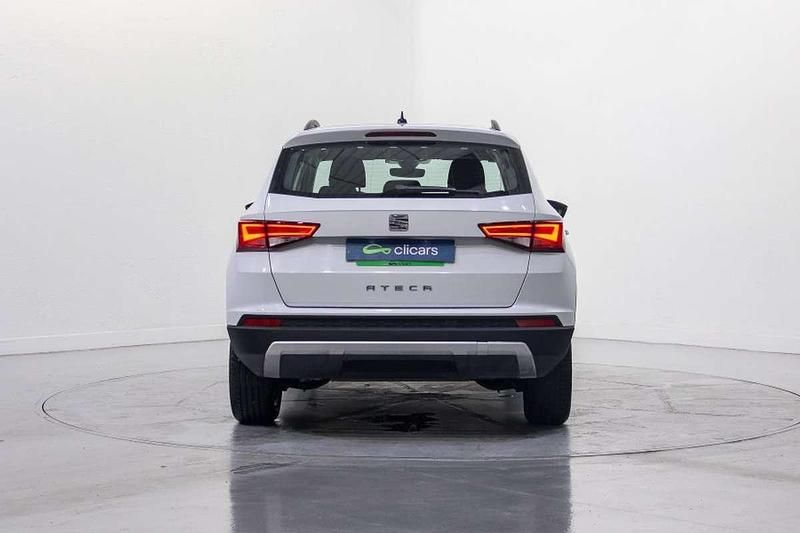 Usado Seat Ateca Style 150 CV (110 kW) 2019 Blanco SUV