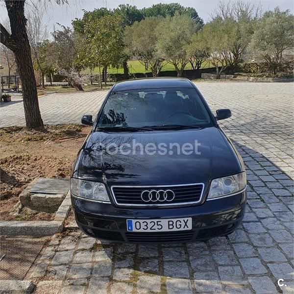 Usado Audi A6 150 CV (110 kW) 2001 Negro Berlina