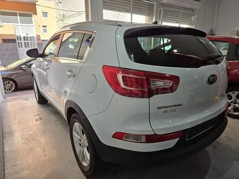 Usado Kia Sportage 115 CV (84 kW) 2014 Blanco SUV