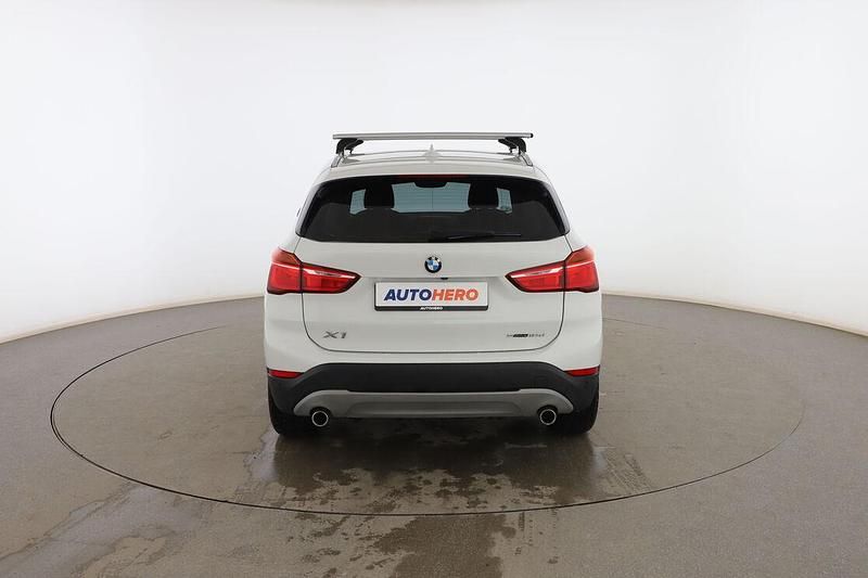 Usado BMW X1 Advantage 150 CV (110 kW) 2018 Blanco SUV