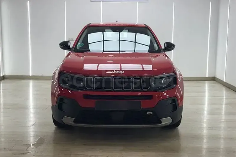 Usado Jeep Avenger Altitude 100 CV (73 kW) 2023 Rojo SUV