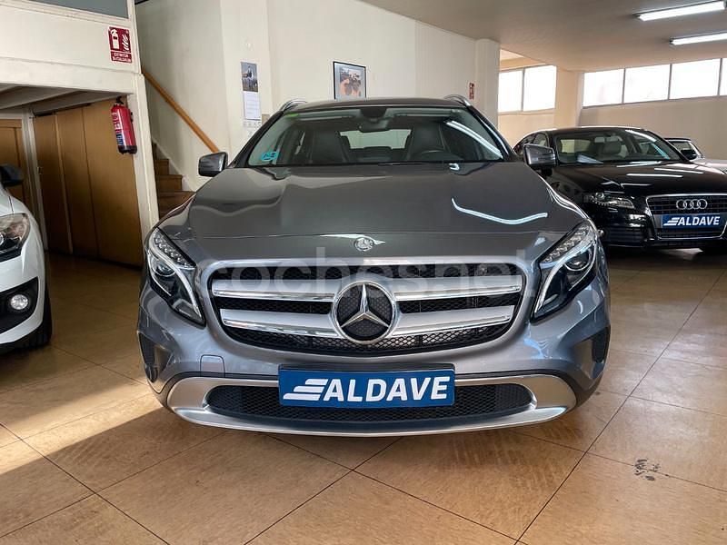 Usado Mercedes GLA200 Urban 136 CV (100 kW) 2014 Gris / plata SUV