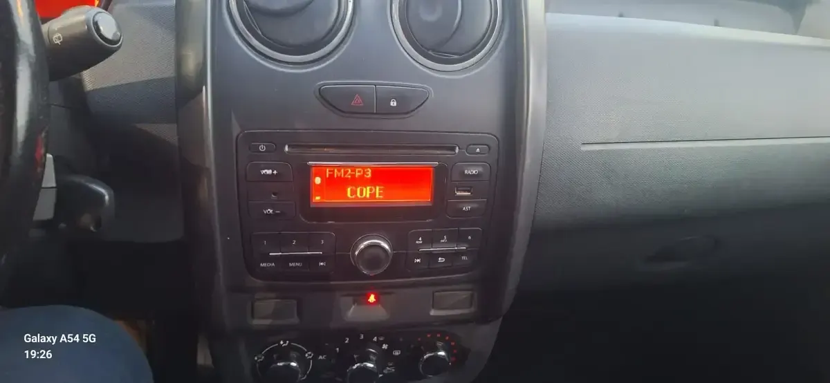 Usado Dacia Duster Lauréate 90 CV (66 kW) 2014 Azul SUV