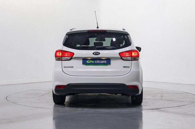 Usado Kia Carens 115 CV (84 kW) 2015 Blanco Monovolumen