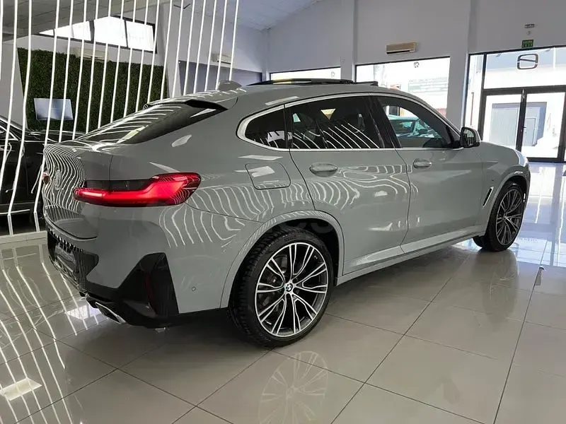 Usado BMW X4 xLine 190 CV (139 kW) 2023 Gris / plata SUV
