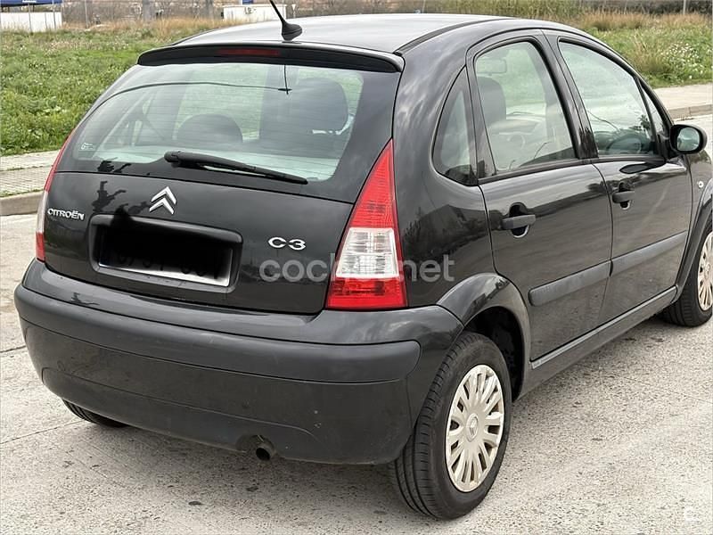 Usado Citroën C3 Furio 70 HP (51 kW) 2010 Preto Sedan