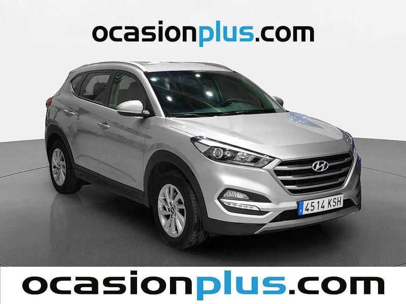 Usado Hyundai Tucson 115 CV (84 kW) 2018 Gris SUV
