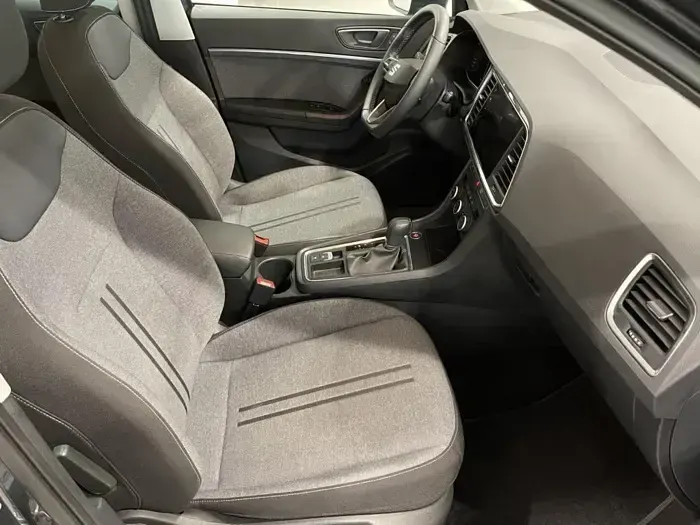 Usado Seat Ateca Style 150 CV (110 kW) 2025 Negro SUV