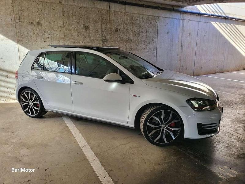 Usado VW Golf VII GTI 230 CV (169 kW) 2016 Blanco Berlina