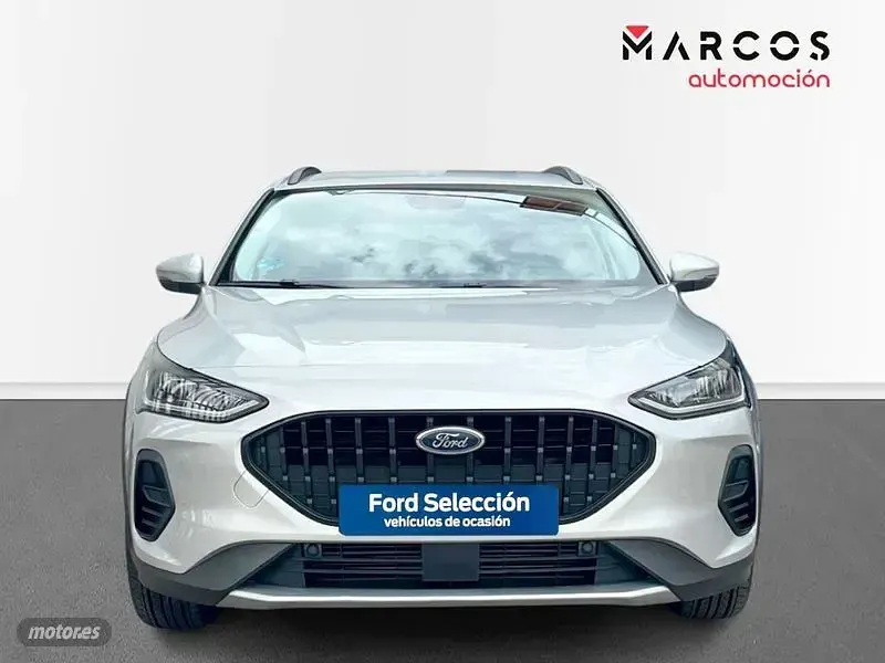 Usado Ford Focus Active 155 CV (114 kW) 2024 Plateado Berlina