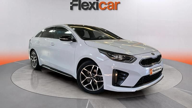 Usado Kia ProCeed GT-Line 120 CV (88 kW) 2019 Blanco Utilitario