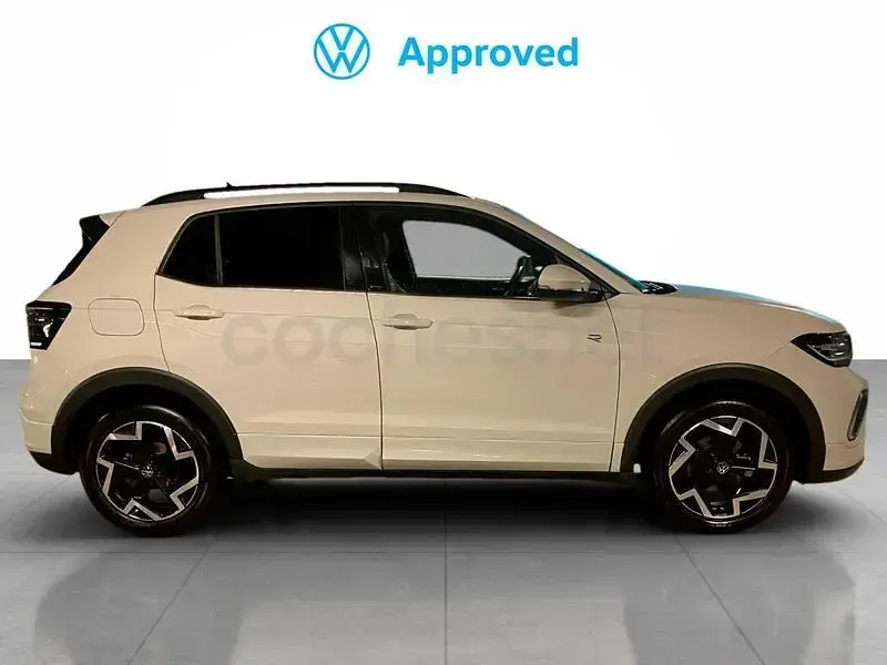 Usado VW T-Cross R-line 115 CV (84 kW) 2025 Gris / plata SUV