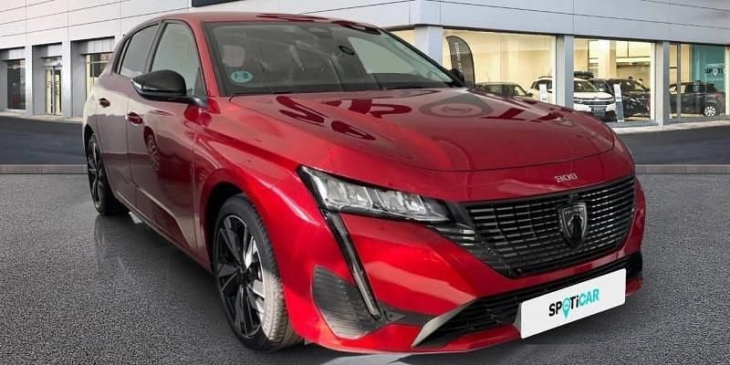 Usado Peugeot 308 Allure 131 CV (96 kW) 2022 Rojo