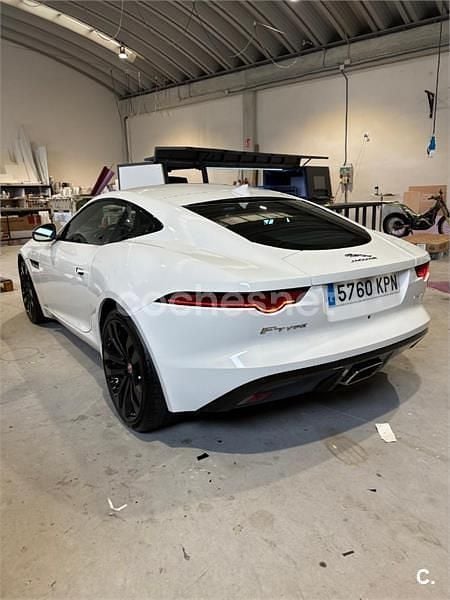 Usado Jaguar F-Type 300 CV (220 kW) 2018 Blanco Coupe