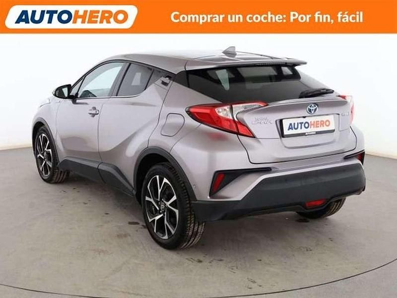 Usado Toyota C-HR Advance 122 CV (89 kW) 2019 Gris SUV