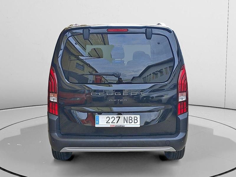 Usado Peugeot Rifter GT 131 CV (96 kW) 2025 Negro Monovolumen