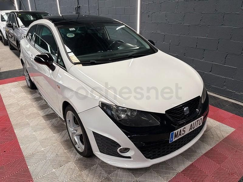 Usado Seat Ibiza SC FR 143 CV (105 kW) 2010 Blanco Utilitario