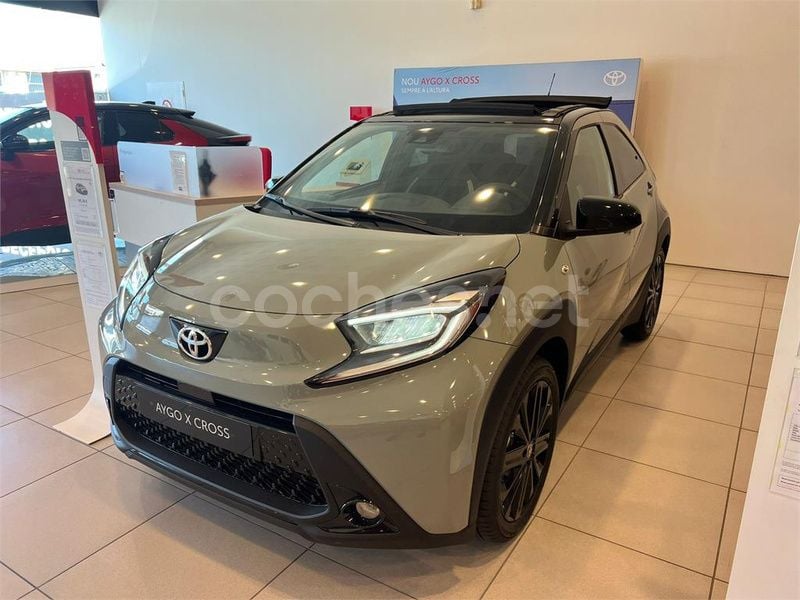 Negro Nuevo 2025 Toyota Aygo Utilitario | 20.900 € (Caro) - Imagen 1/4