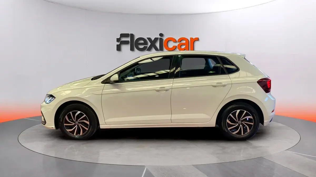 Usado VW Polo Life 95 CV (69 kW) 2023 Blanco Utilitario